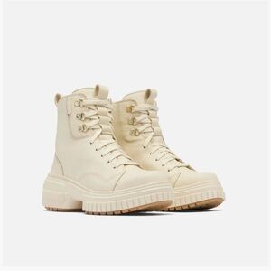 Sorel Cream ona ave lace up boots